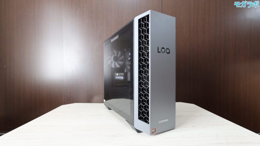 Lenovo LOQ Tower 26ADR10の左パネル