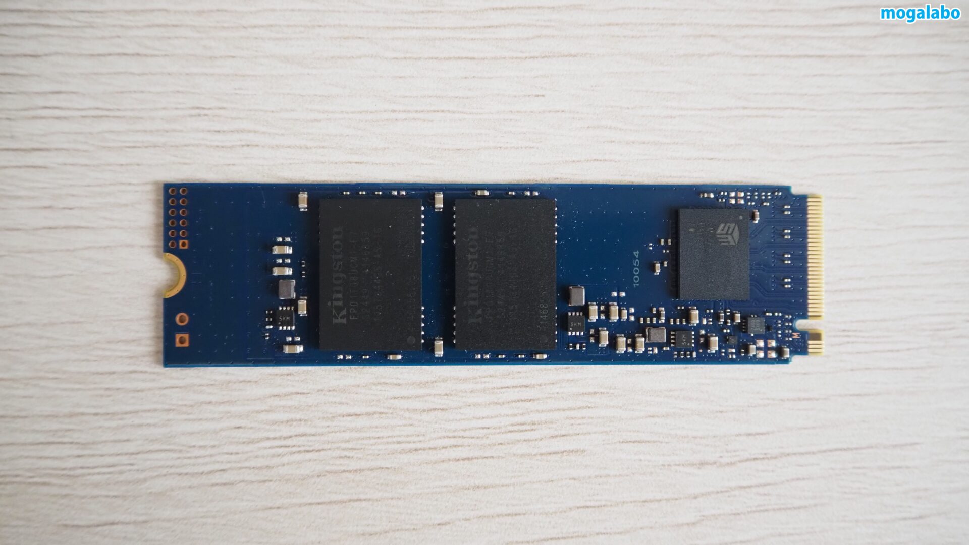 NV3 PCIe 4.0 NVMe SSD （2TB）の基盤チップ