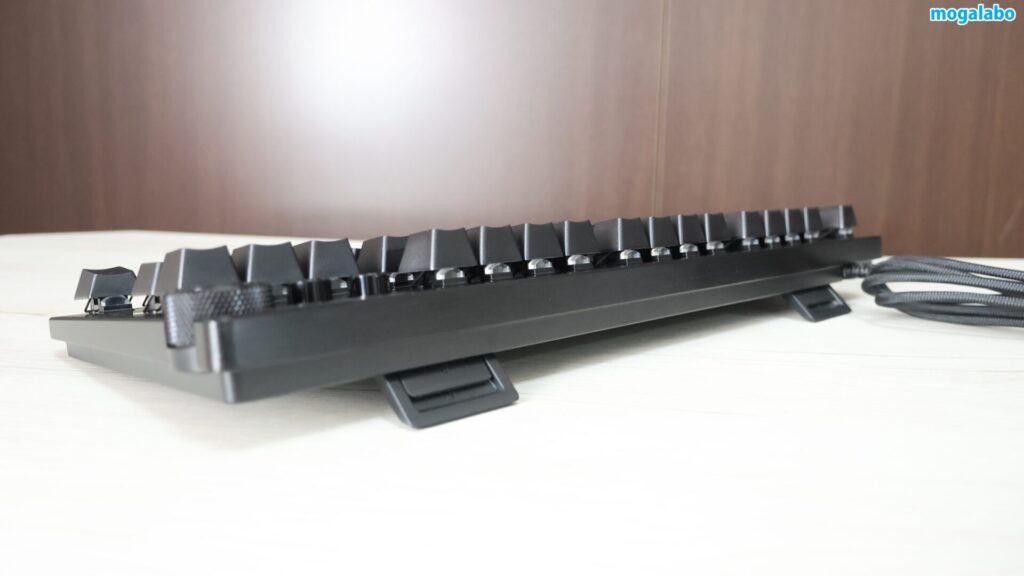 背面にはUSB-Type-Cポート