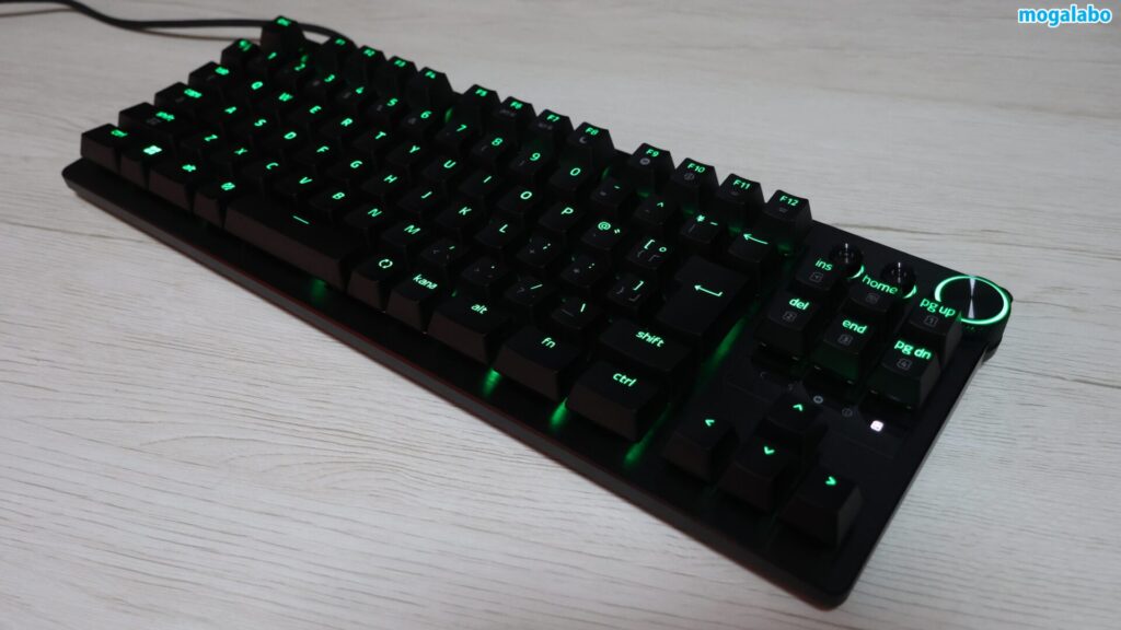 バックライトLEDはキーキャップに対して綺麗に拡散