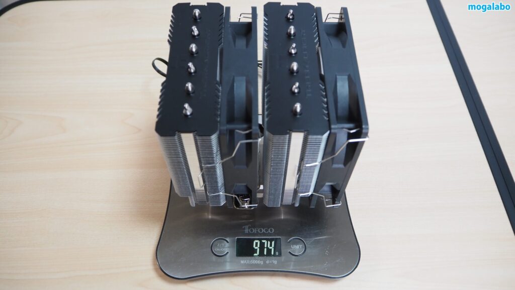 実測で974g